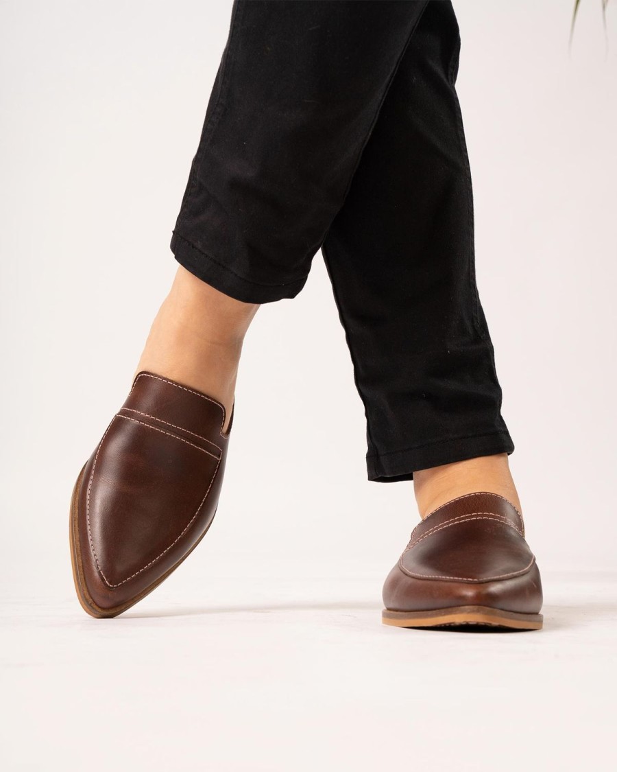 Welligogs Flat Shoes | De Beauvoir Mahogany Mules